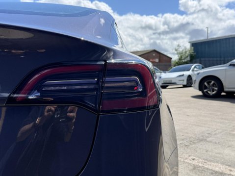 Tesla Model 3 Saloon 4dr Electric Auto RWD (241 bhp) 17