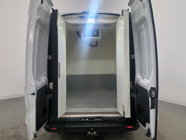 Renault Trafic TRAFIC SWB DIESEL dCi 145 High Roof Business Fridge Van 21