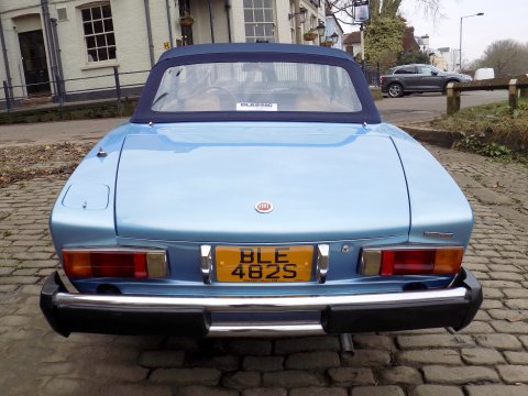 Fiat 124 Spider CS 1800 45