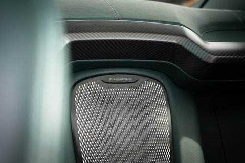 Aston Martin Vanquish 5.2 V12 BiTurbo Auto Euro 6 (s/s) 2dr 37