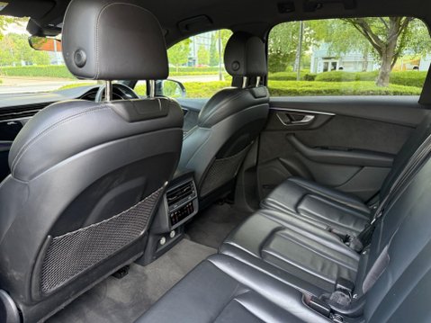 Audi Q7 3.0 TDI V6 50 Black Edition Tiptronic quattro Euro 6 (s/s) 5dr 20