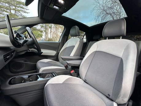 Volkswagen ID.3 Pro 58kWh Family Auto 5dr 