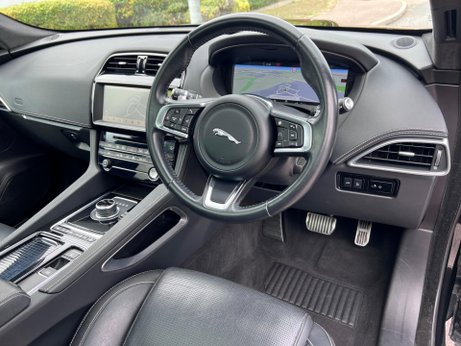 Jaguar F-Pace 2.0 D180 Chequered Flag Auto AWD Euro 6 (s/s) 5dr 79