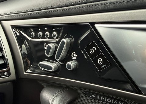 Jaguar F-Type 5.0 V8 R Coupe 2dr Petrol Auto Euro 5 (s/s) (550 ps) 25