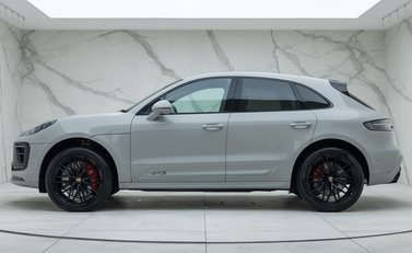 Porsche Macan GTS 5