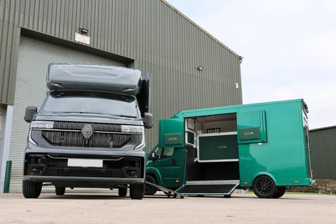 Vauxhall Movano BRAND NEW PRE REG DELIVERY MILES 3.5 TON HORSE BOX STALLION BUILT  14