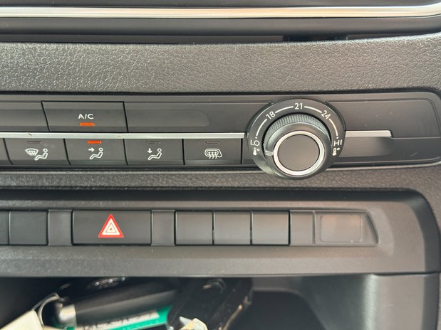 Citroen Dispatch XLWB L3H1 Low Roof Enterprise 1400 Air Con SELECT 32