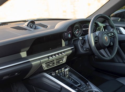 Porsche 911 Carrera 4S (992) 15