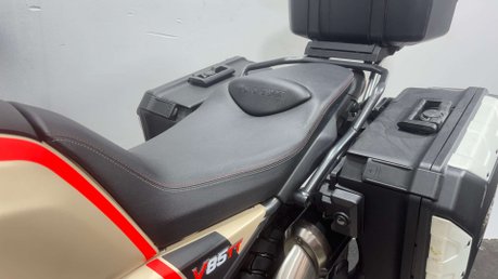 Moto Guzzi V85 TT 850 2021 ONLY 11K HISTORY FULL LUGGAGE ADVENTURE BIKE 50
