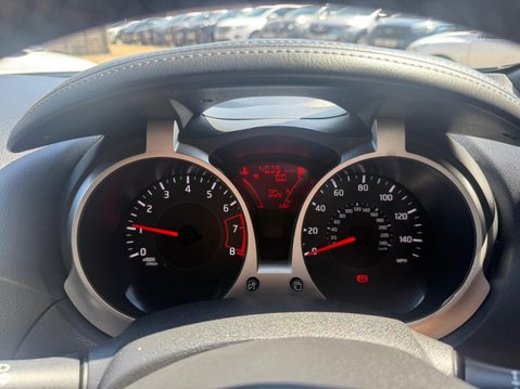 Nissan Juke 1.2 DIG-T N-Connecta SUV 5dr Petrol Manual Euro 6 21