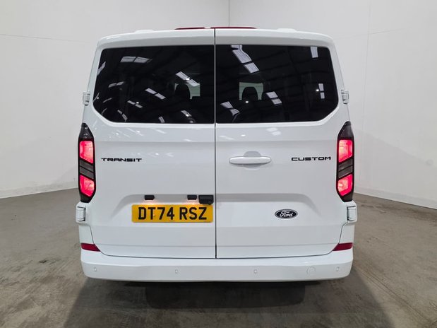 Ford Transit Custom Transit Custom 320 H1 Limited 9 Seater 2.0 Eco Blue 136ps 8