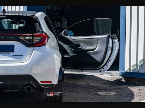 Toyota GR Yaris 1.6 GR Yaris Circuit 4WD 4WD 3dr 8