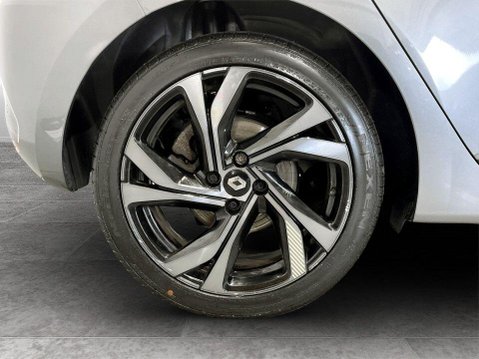 Renault Clio 1.6 E-TECH E-Tech engineered Hatchback 5dr Petrol Hybrid Auto Euro 6 (s/s) 10