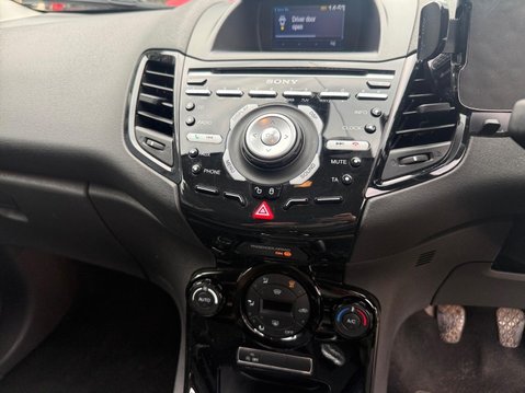 Ford Fiesta 1.0T EcoBoost Titanium Euro 5 (s/s) 5dr 20