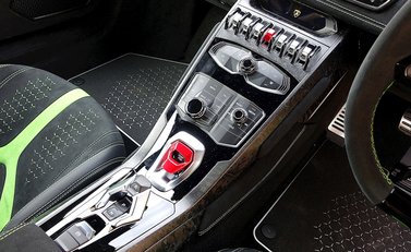 Lamborghini Huracan Performante 4