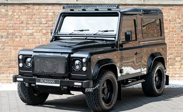 Land Rover Defender 90 XS T40S 6