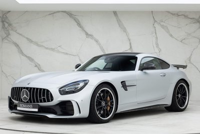 Mercedes-Benz AMG GT R Premium