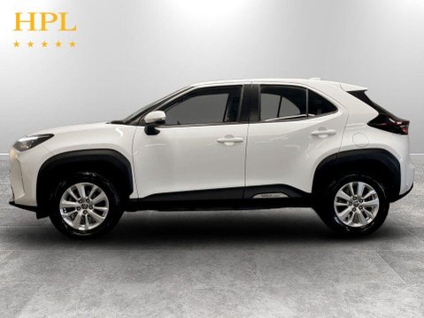 Toyota Yaris Cross 1.5 VVT-h Icon SUV 5dr Petrol Hybrid E-CVT Euro 6 (s/s) (116 ps) 4