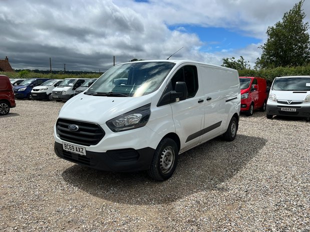 Ford Transit Custom LWB L2H1 Low Roof Leader 320 Air Con EURO 6 NO VAT 2