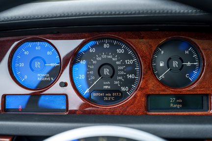 Rolls-Royce Phantom Drophead Coupe 21