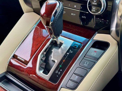 Toyota Alphard 3.5 V6 EXECUTIVE LOUNGE 7 SEAT 73