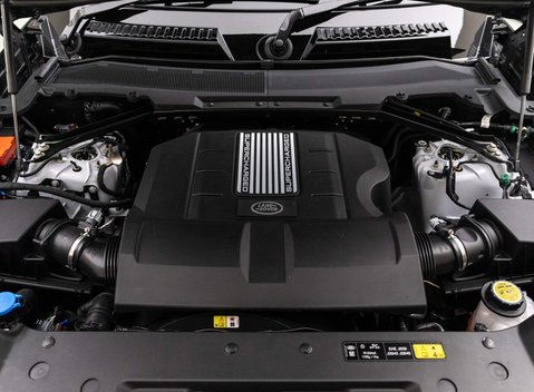 Land Rover Defender V8 34