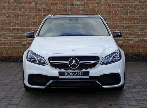 Mercedes-Benz E Class AMG 26