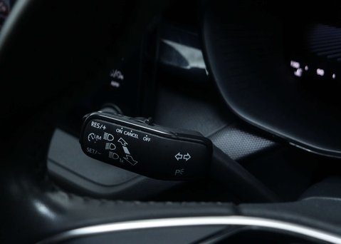 Skoda Fabia 1.0 Fabia SE Comfort TSi Semi-Auto 5dr 35