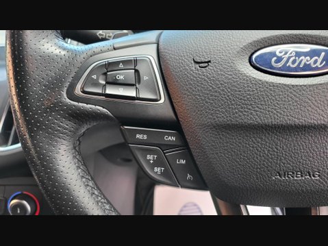 Ford Focus ST-LINE 19