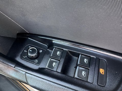 Audi A1 1.0 TFSI 25 Sport Sportback Euro 6 (s/s) 5dr 32
