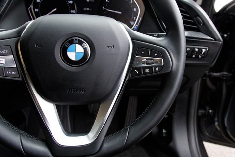 BMW 1 Series 118I SPORT 19