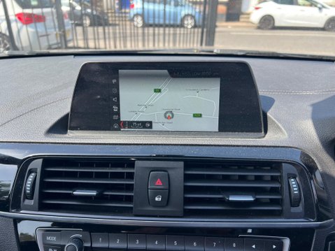 BMW 1 Series 1.5 118i Sport Euro 6 (s/s) 5dr 26