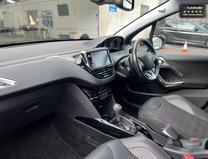 Peugeot 2008 1.5 BlueHDi Allure SUV 5dr Auto Diesel EAT Euro 6 (s/s) (120 ps) 18