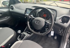 Toyota Aygo 1.0 VVT-I X-TREND TSS 5 DOOR 17