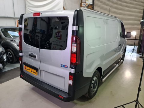 Vauxhall Vivaro 1.6 CDTi 2700 L1 H1 Euro 6 5dr 2