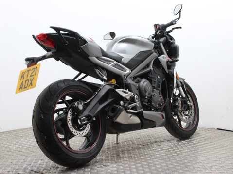 Triumph Street Triple 765 STREET TRIPLE RS 12