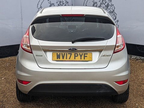 Ford Fiesta TITANIUM 8