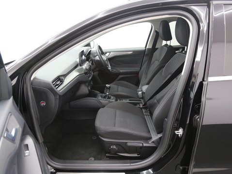 Ford Focus 1.0T EcoBoost Titanium Euro 6 (s/s) 5dr 22