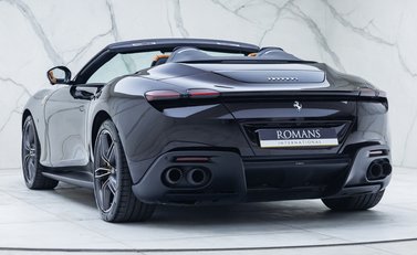 Ferrari Roma SPIDER 9