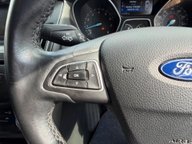 Ford Focus ZETEC 13