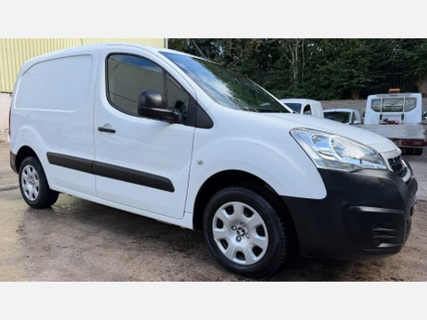Peugeot Partner 1.6 BlueHDi 854 Professional Panel Van 5dr Diesel Manual L1 (112 g/km, 97.6 4