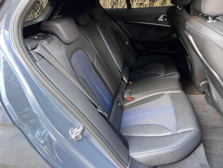 BMW 1 Series 1.5 118i M Sport (LCP) DCT Euro 6 (s/s) 5dr 29