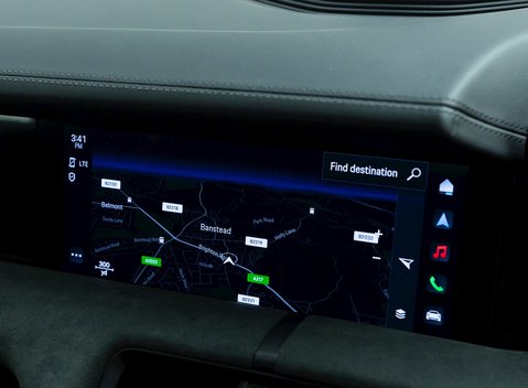 Porsche Taycan GTS Sport Turismo 19