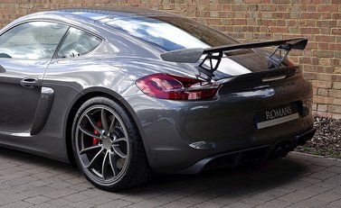 Porsche Cayman GT4 Clubsport 12