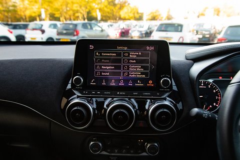 Nissan Juke DIG-T TEKNA PLUS DCT 28