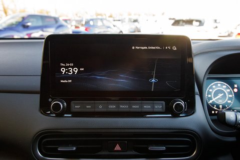 Hyundai KONA T-GDI PREMIUM MHEV 23