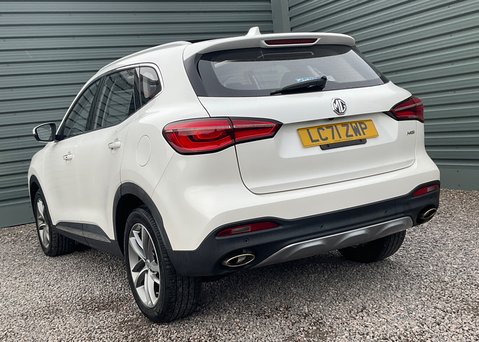 MG HS 1.5 T-GDI EXCLUSIVE 13