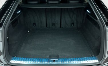 Audi RS Q8 Vorsprung 33