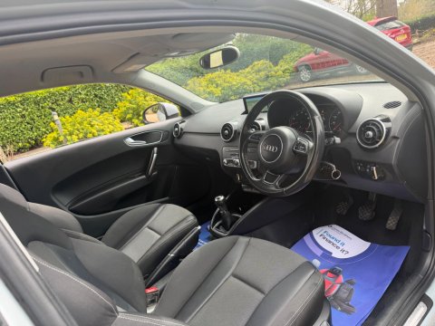 Audi A1 1.0 TFSI Sport Euro 6 (s/s) 3dr (Nav) 13