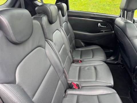 Kia Carens 1.7 Carens 4 CRDi ISG 5dr 10